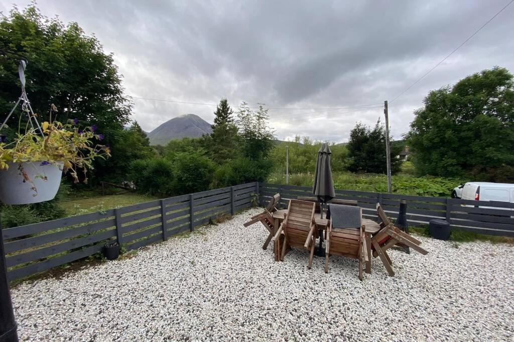 Tigh Na H'Aibhne Villa Broadford  Buitenkant foto